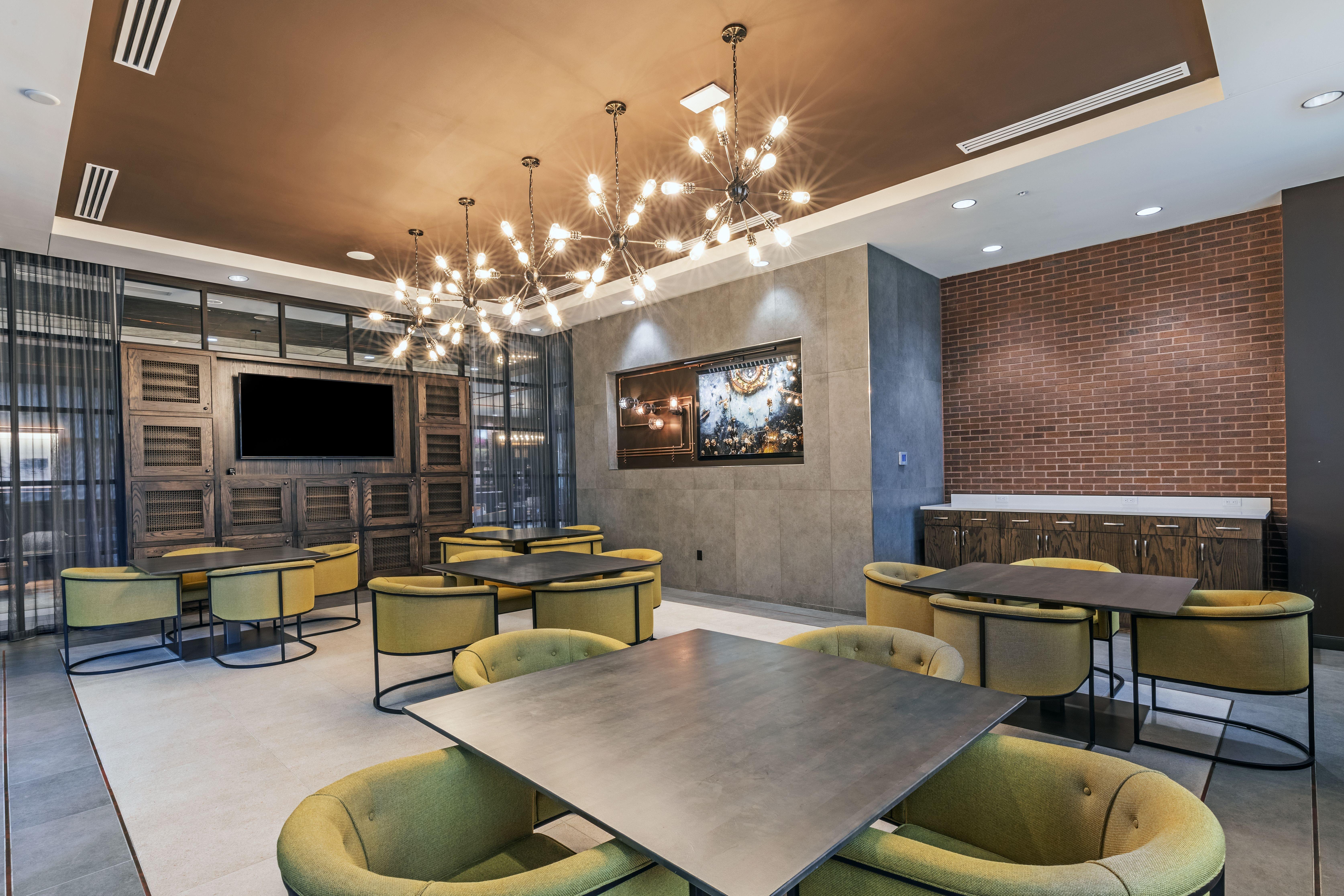 Hotel Indigo Tulsa Dwtn/Entertainment Area מראה חיצוני תמונה